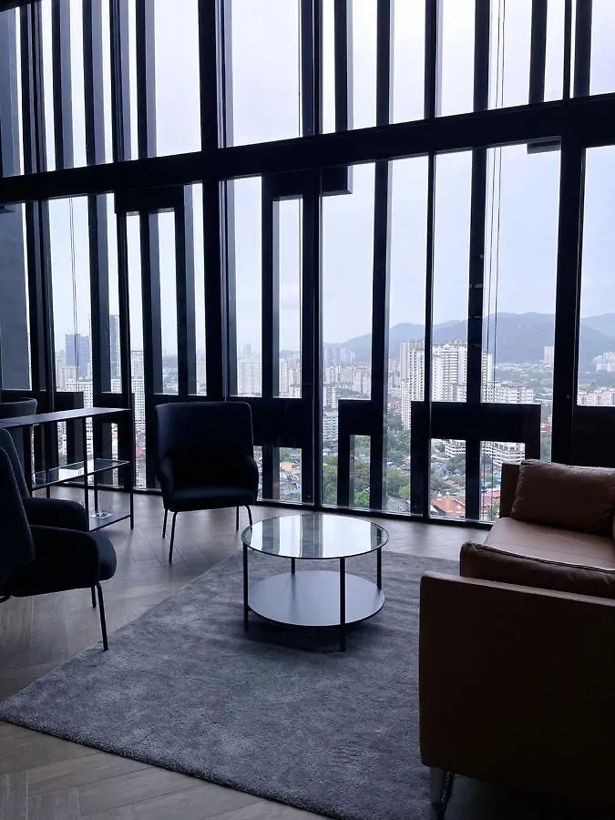 #12Georgetown Luxury Suite With Rooftop Pool 0*, George Town